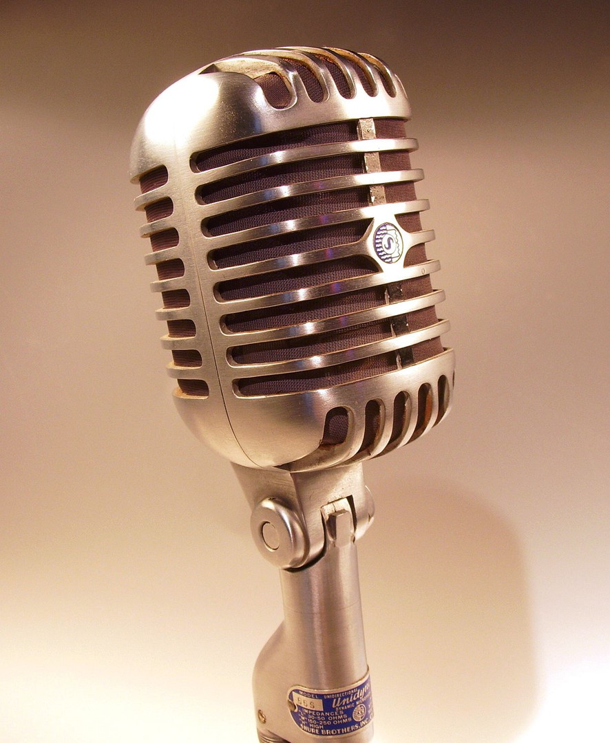 Cantante busca banda